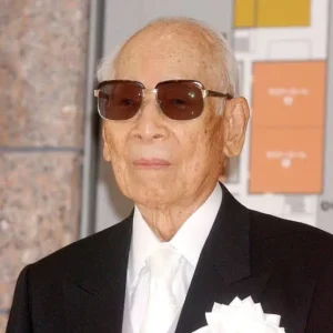 Momofuku Ando - Beelinger Momofuku Ando