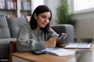 How to beat Impulse Buying: Simple Hacks to Save Money