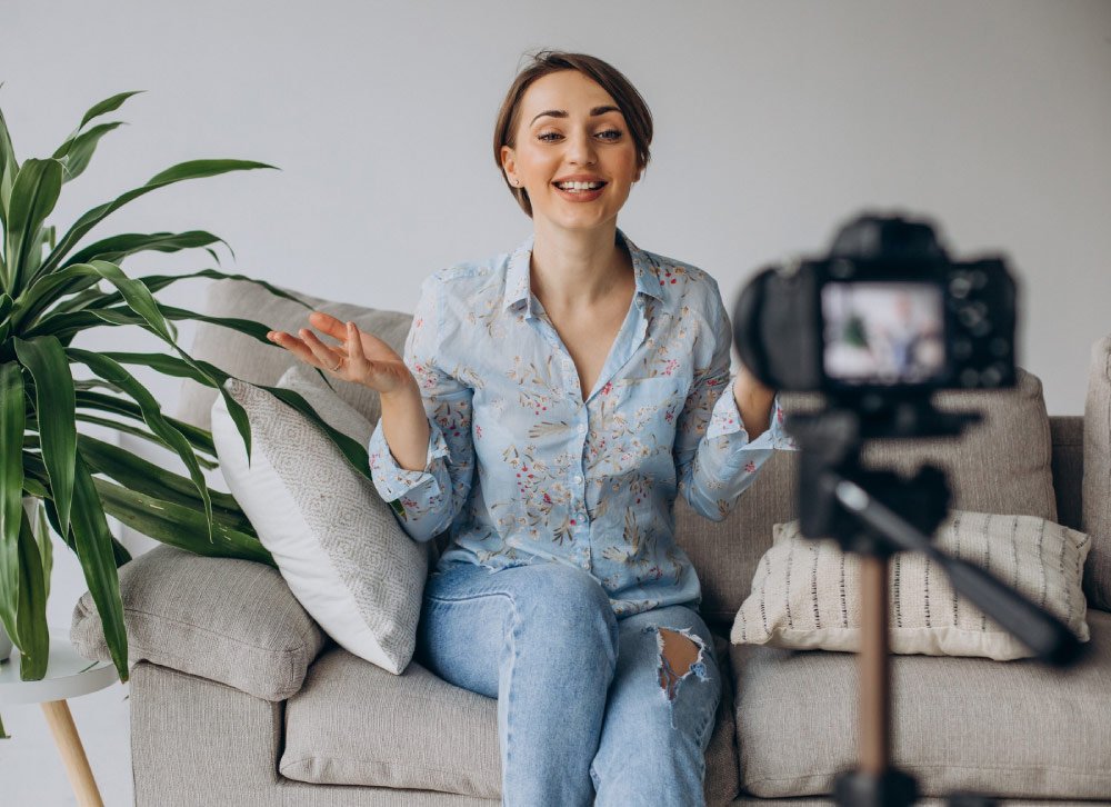 woman photographer | Beelinger woman photographer as side hustle